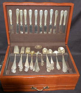 SET OF TIFFANY & CO STERLING SILVER FLATWARE: PLACE SETTINGS FOR 12 IN ALMOST ALL PIECES, 140 PIECES IN ALL WITH NON MATCHING FITTED FLATWARE BOX, PATENT 1911