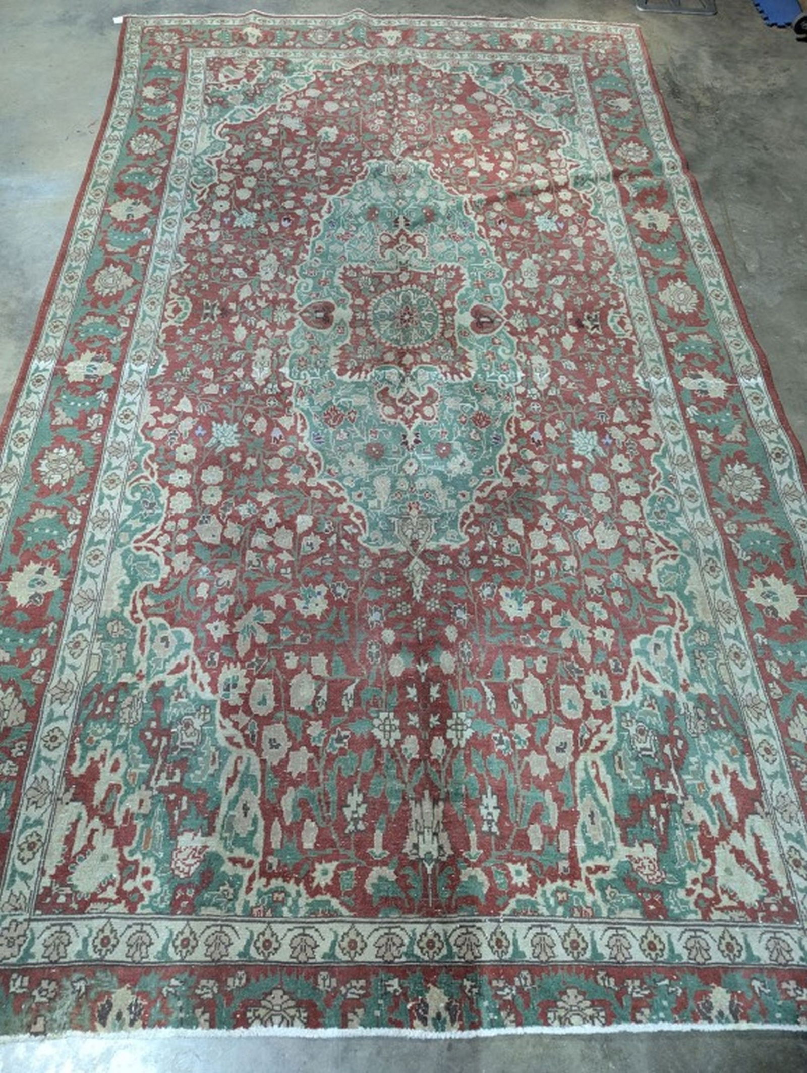 Tabriz Hand Woven Rug 6.10 x 11.8 ft (1 of 7)