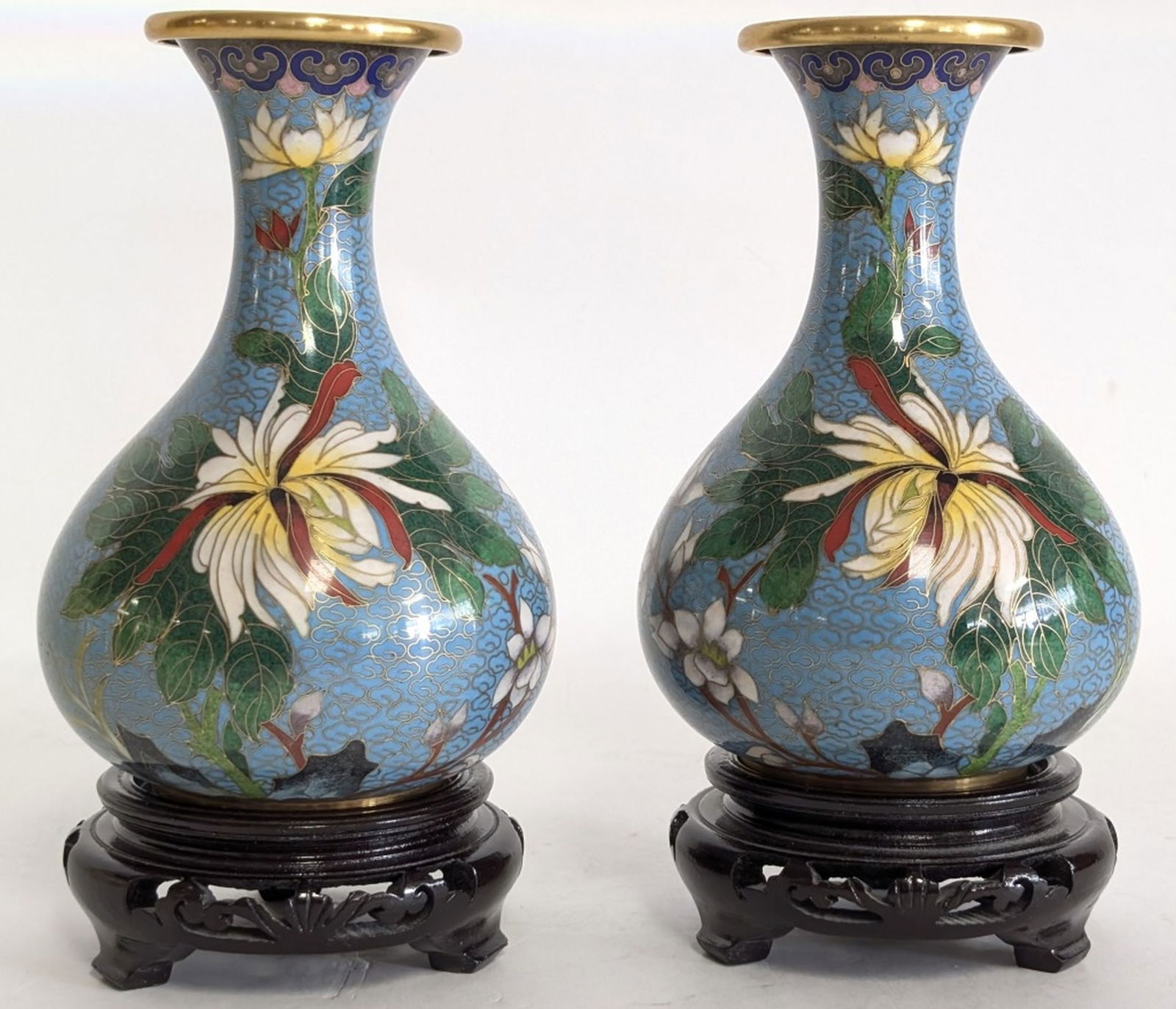 Pair of Vintage Chinese Cloissone' Vases 7.5H": Top quality pair of Chinese Cloisonne Vases on Stand from the mid century. On stand: 7.5H x 4W in. Complete with original box. Very good condition. Please be sure and view all photos for condition. Fr