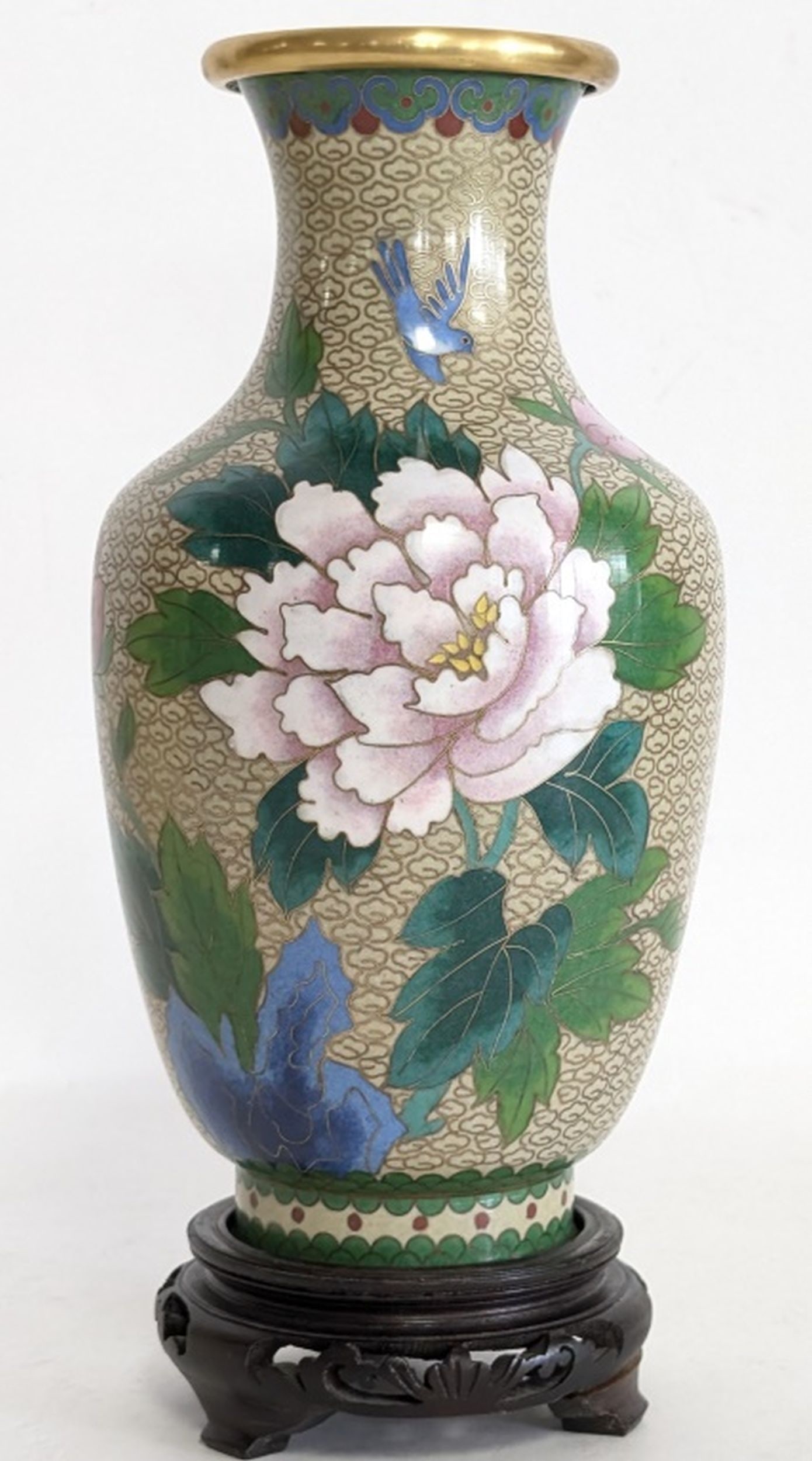 Fine Vintage Chinese Cloisonne Vase 10.5H": Superb quality, mid century, Chinese Cloisonne Vase on Stand. 10.5H x 4.5W in. This jewel comes with its original box. Very good condition. Please be sure and view all photos for condition. From a fin