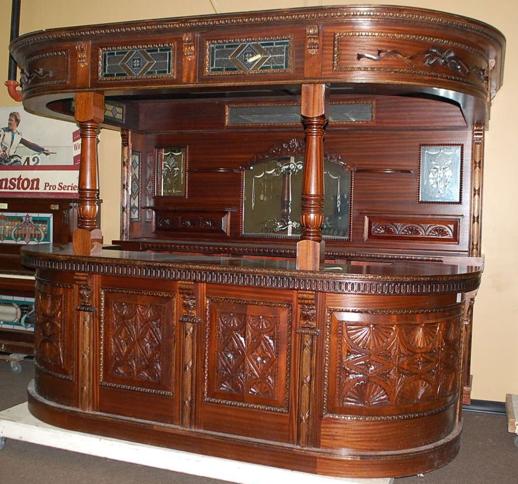 CURVED FRONT ENGLISH HOME PUB BAR