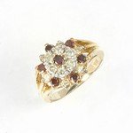 1.25 ctw Red & White Diamond Ring in: * 1.25 ctw of Very Nice Brilliant Round Cut Diamonds * Diamond Color: Red & White * Natural White Diamonds * Irradiated Color Enhanced Red Diamonds * 100% Genuine Diamonds * Metal Type: Solid Yellow G