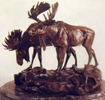 ANTOINE BARYE "MOOSE" BRONZE SCULPTURE: BARYE "MOOSE" BRONZE SCULPTURE, SIGNED, MINT, GREAT DETAIL AND PATINA, MOUNTED ON MARBLE, APPROX. 10HX12L