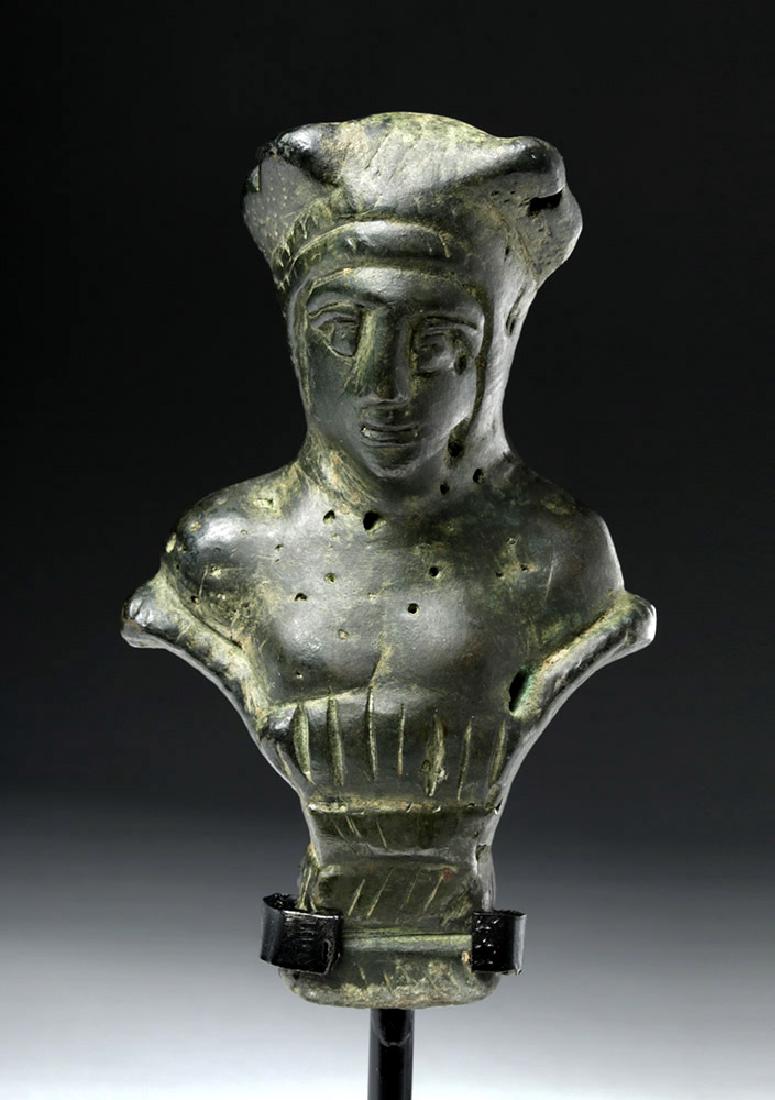 Fine Roman Bronze Chariot Fitting - Bust + Finger (1 of 5)