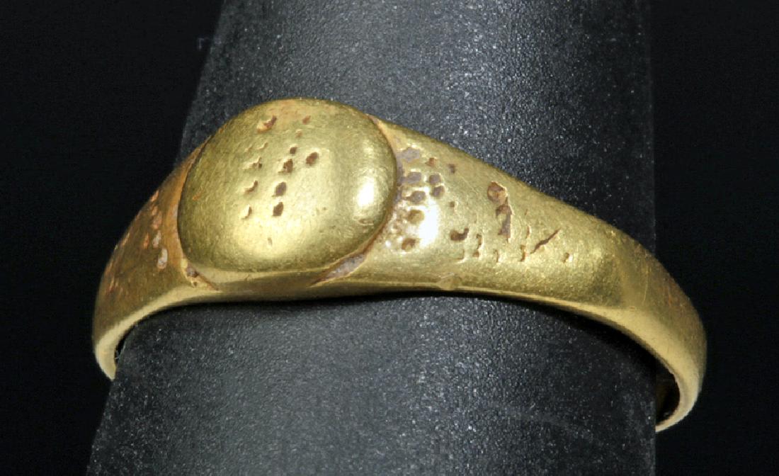 Roman 24K Gold Woman's Finger Ring (1 of 4)