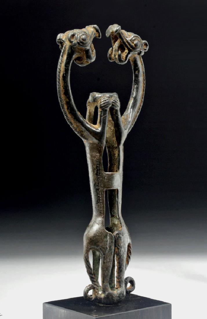 Exhibited Luristan Bronze Standard Finial, Feline Pair (1 of 5)