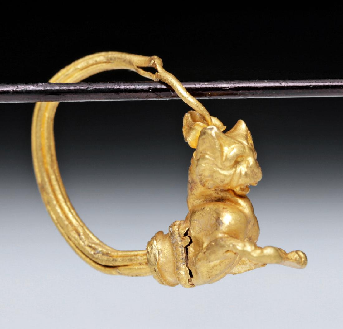 Hellenistic Greek 18K Gold Earring with Cat - 4.3 g (1 of 4)