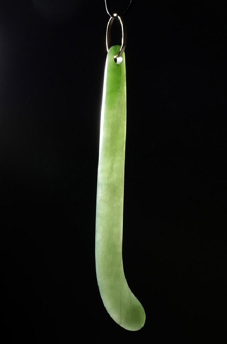 Gorgeous 19th C. Maori Apple-Green Jade Pendant (1 of 4)