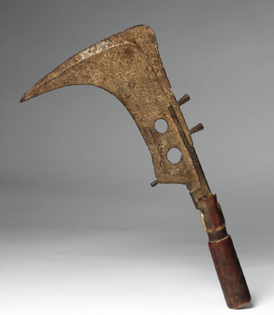 19th C. Mangbetu Bone & Iron Knife - Trombash - Apr 30, 2018 | Artemis ...