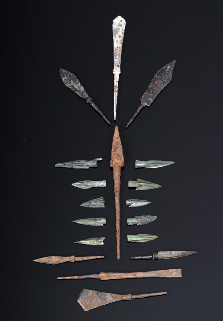18 Roman to Medieval Iron & Bronze Arrowheads (1 of 2)