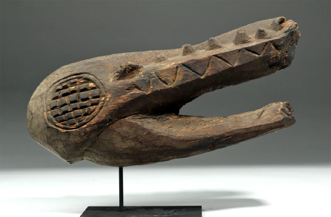 Early 20th C. Papua New Guinea Wood Carving - Crocodile (1 of 8)