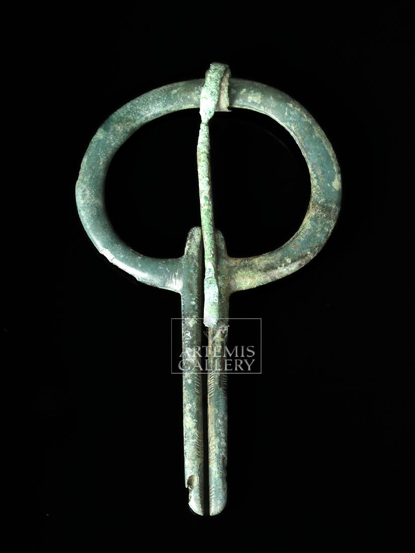 Large Viking Bronze Penannular Brooch (1 of 3)