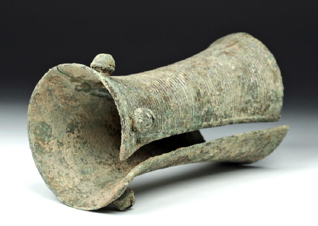 Ancient Vietnamese Dong Son Bronze Bell Armlet (1 of 6)