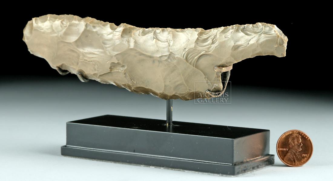 Near Choice Egyptian Pre-Dynastic Stone Knife (1 of 3)