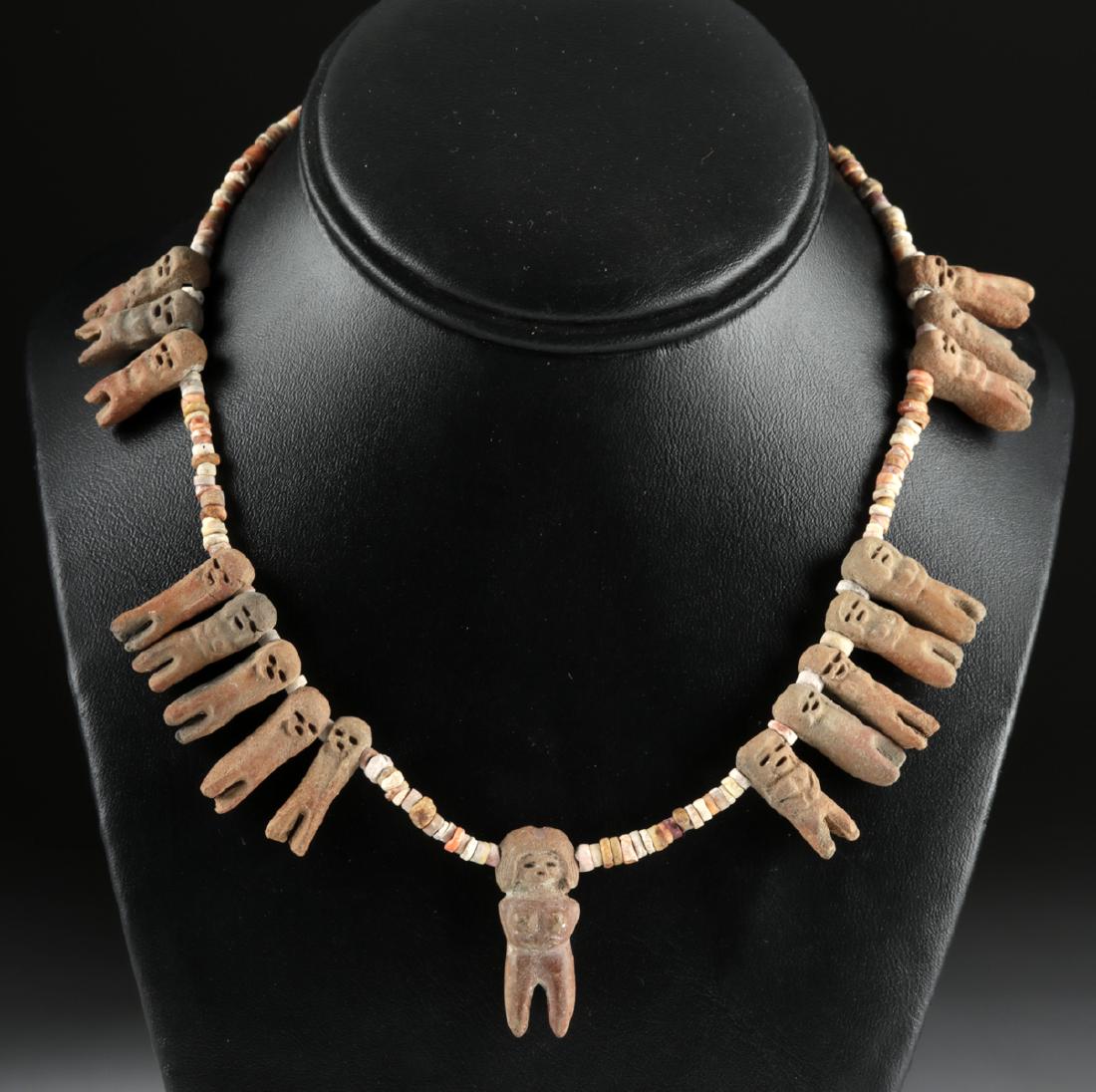 Valdivian Shell Bead Necklace w/ Pottery Venus Figures (1 of 5)