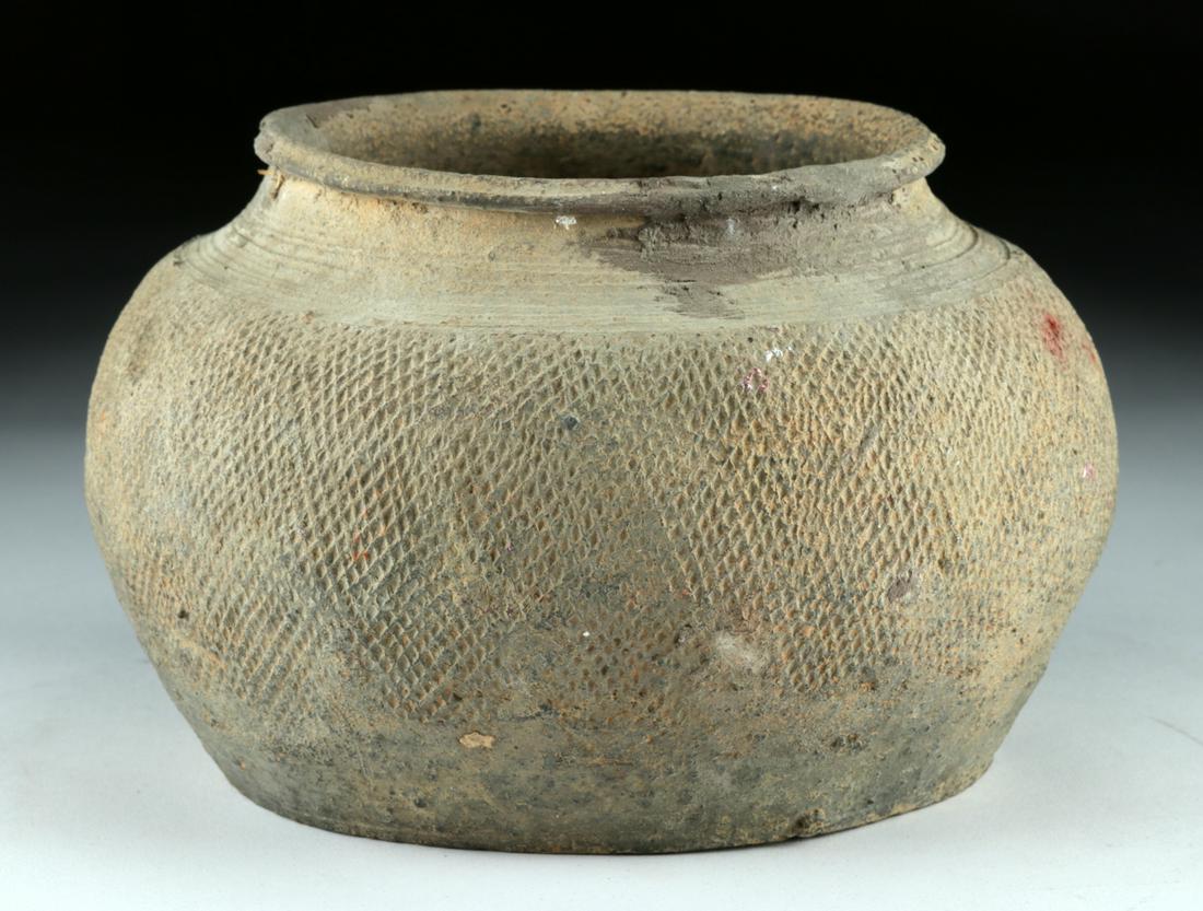 Chinese Warring States Greyware Jar Textured Body (1 of 6)