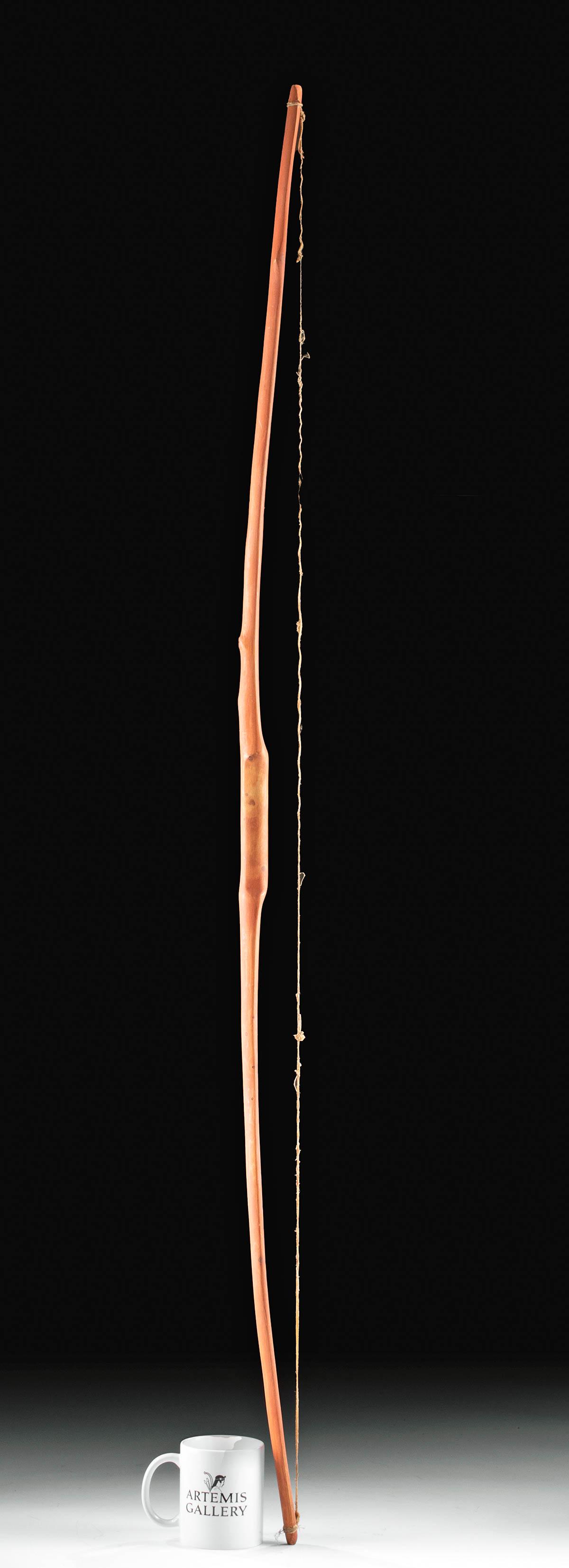 Early 20th C. Native American Plains Wood Bow w/ String (1 of 4)