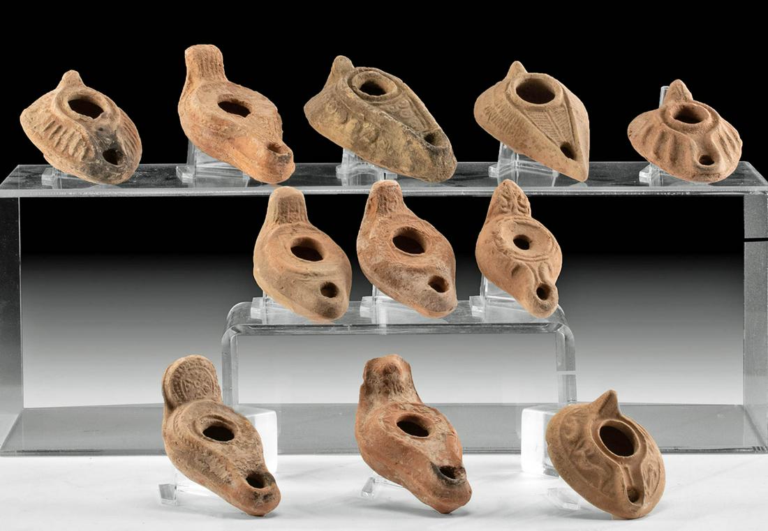 11 Eastern Roman Pottery Oil Lamps (1 of 4)
