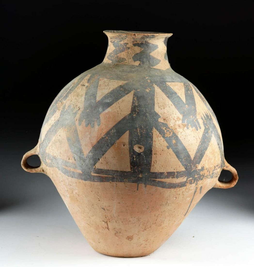 Impressive Chinese Neolithic Black-Painted Urn (1 of 6)