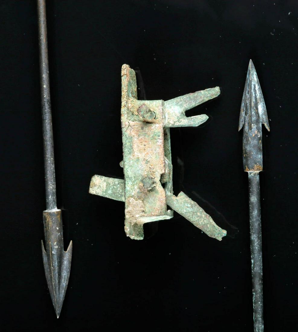 Chinese Warring States Bronze Crossbow Trigger (1 of 5)