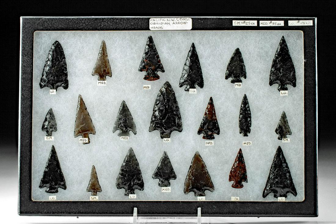 20 Late 19th C. Northwest Coast Obsidian Points (1 of 5)