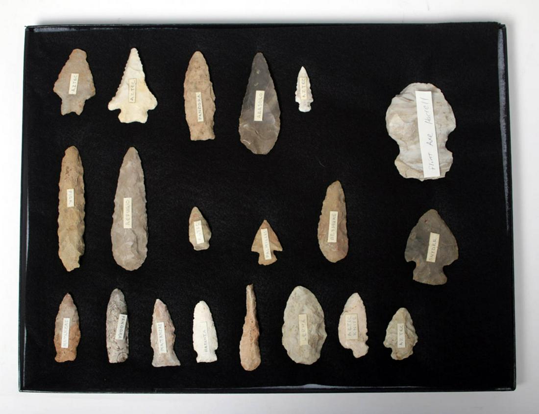 20 Arrowheads, Awls & Axe - found near St. Louis (1 of 3)