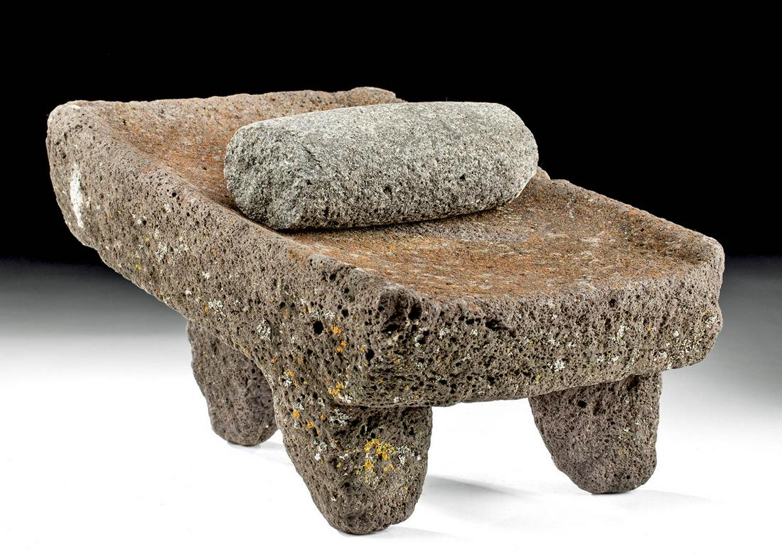 Attractive Maya Stone Metate & Pestle (1 of 4)