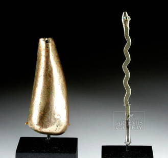 Moche Gold & Silver Spoon + Gilded Copper Poporo: Pre-Columbian, North Coast Peru, Moche, Loma Negra, ca. 300 to 100 BCE. A fine gathering of two intriguing pieces from ancient Peru. First is a slender spoon, comprised of 64% gold (equivalent to