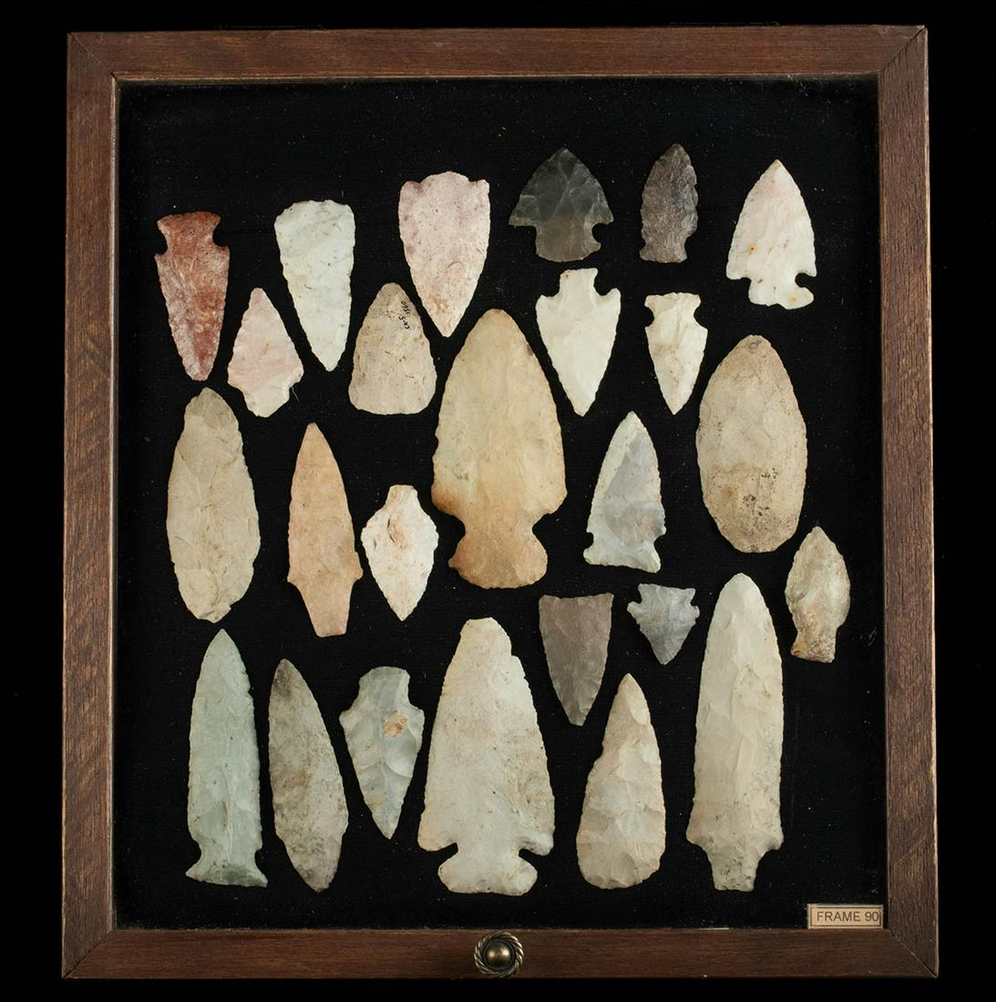 25 Native American Midwestern Stone Arrowheads (1 of 2)