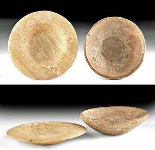 Near-Miniature Egyptian Alabaster Vessels (pr): Ancient Egypt, New Kingdom, 18th to 20th Dynasty, ca. 1550 to 1070 BCE. A fabulous pair of petite hand-carved alabaster bowls with naturally creamy white and pink hues. The first is a shallow dish,