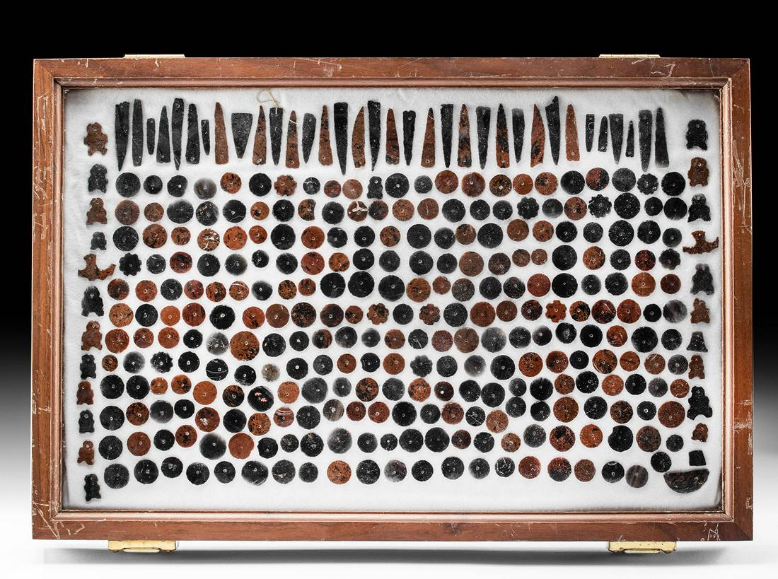 Colima Obsidian Beads in Display Case (300 Pcs) (1 of 3)