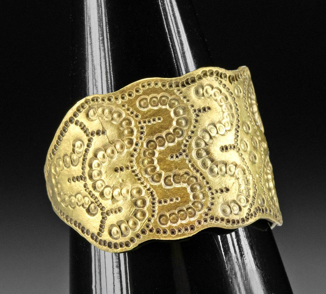 Beautiful 9th C. Viking Gold Ring Stamped Motif (1 of 4)