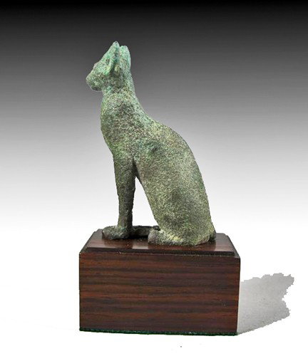 An Egyptian Bronze Figure of a Cat - 2
