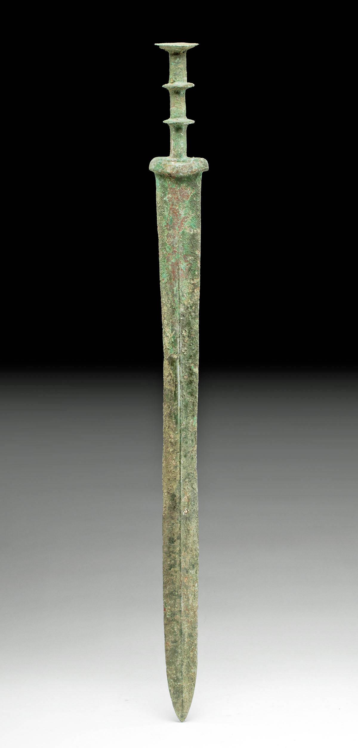 Nice Chinese Warring States Bronze Short Sword (1 of 3)