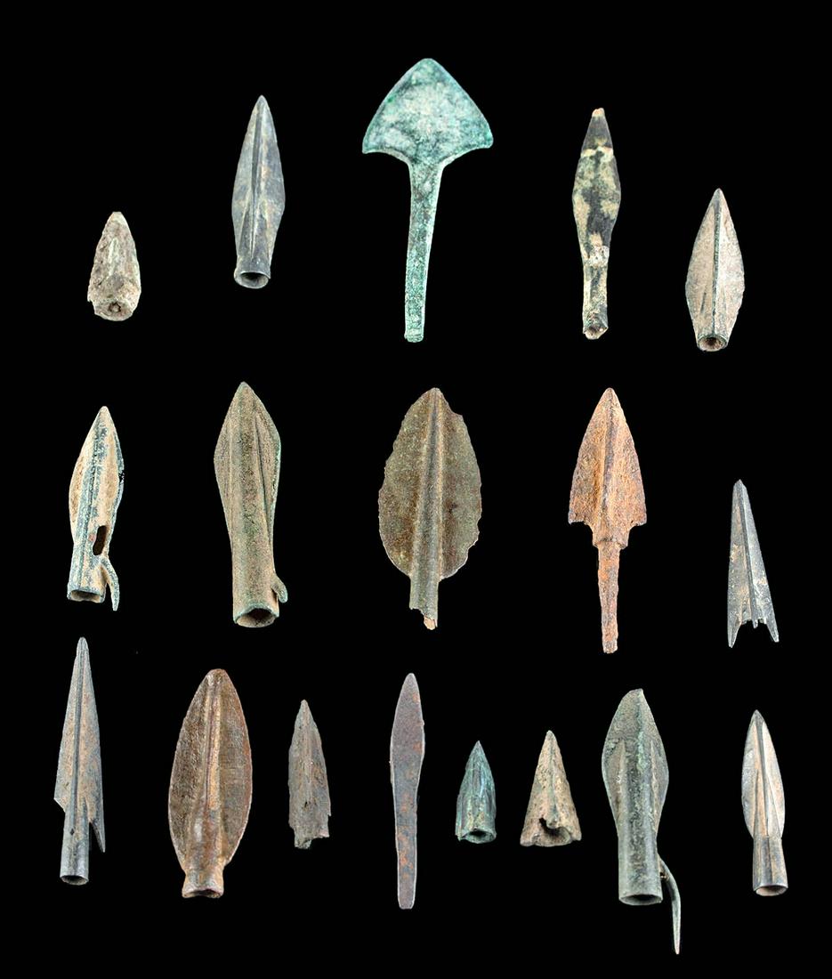 18 Ancient Greek & Persian Copper & Bronze Arrowheads (1 of 2)