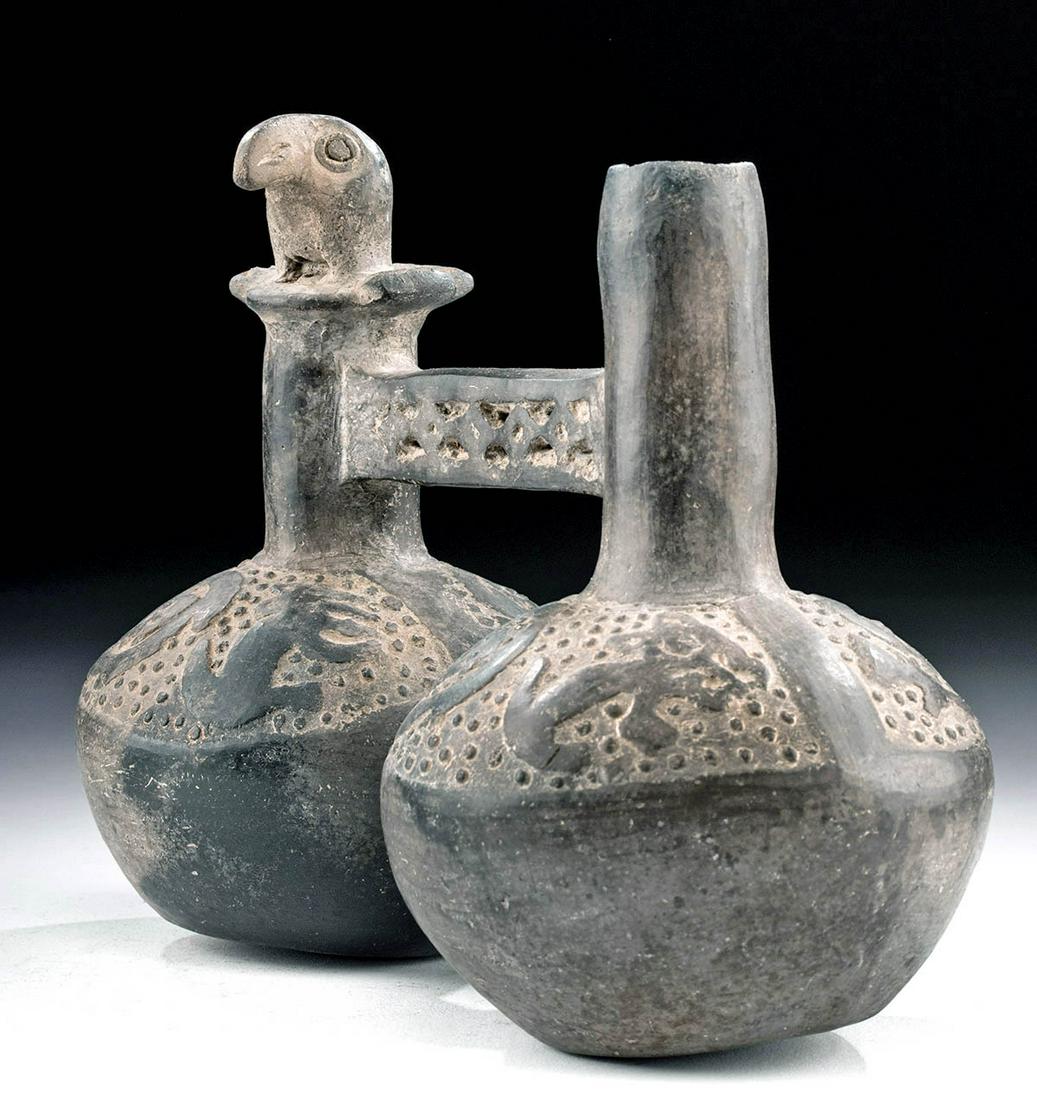 Chimu Blackware Two Chamber Whistling Vessel w/ Parrot (1 of 6)