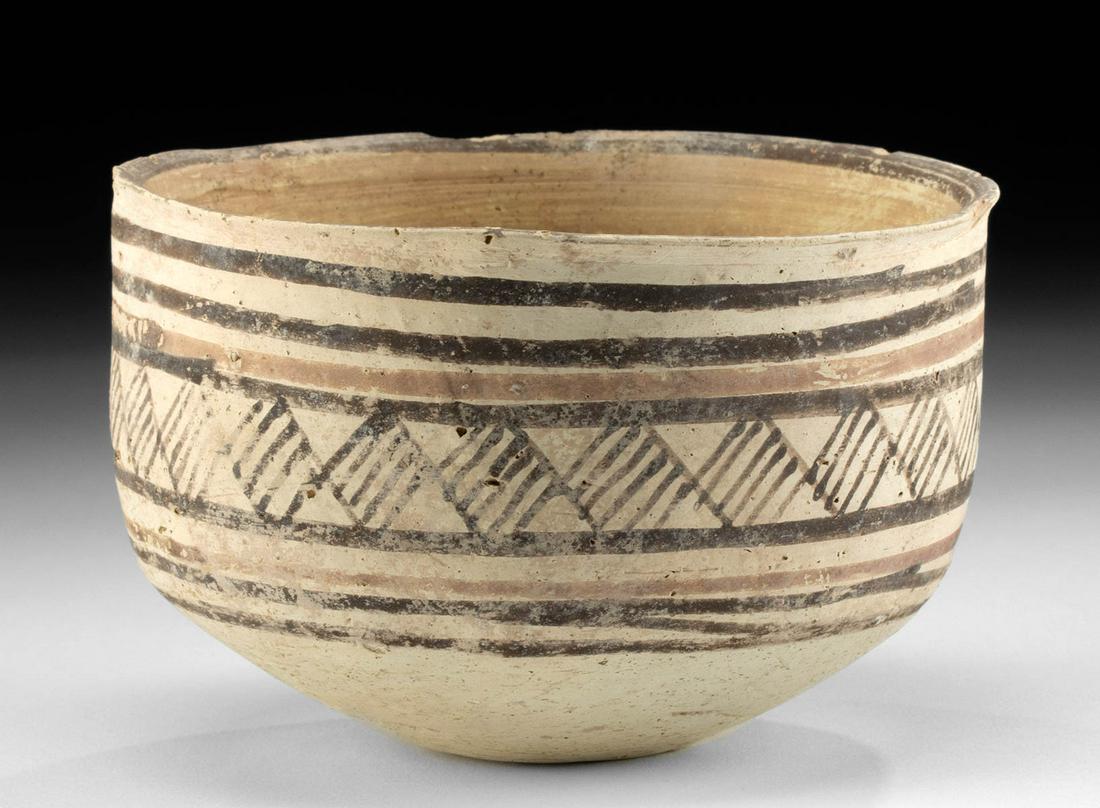 Indus Valley Pottery Bowl w/ Hexagonal Motif: Ancient Near East / Central Asia, Indus Valley, Harappan / Mohenjo-Daro civilization, ca. 2300 to 1900 BCE. A pretty pottery bowl presenting impressively thin walls that rise straight up to a gently f