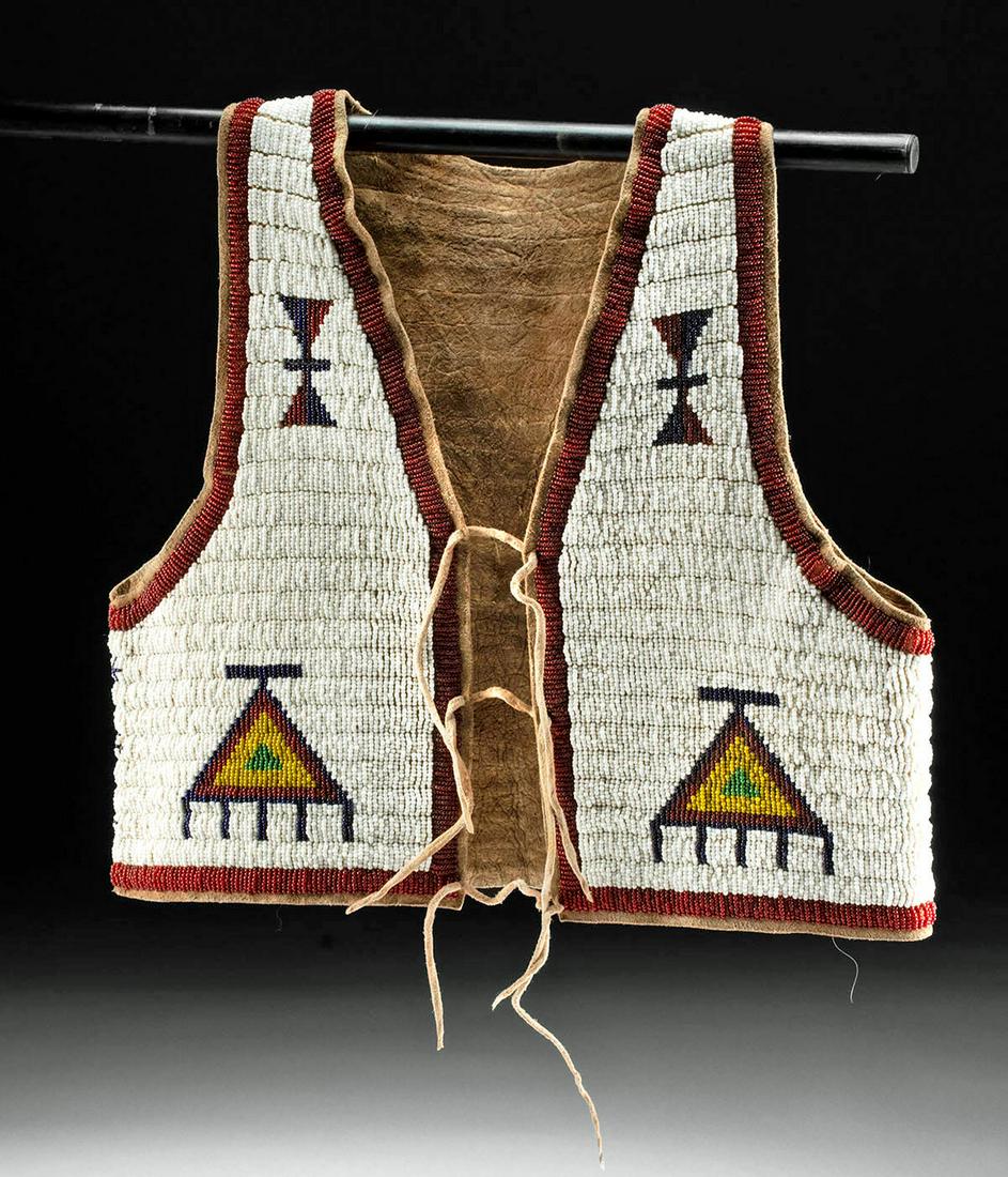 19th C. Native American Sioux Beaded Leather Child Vest (1 of 3)