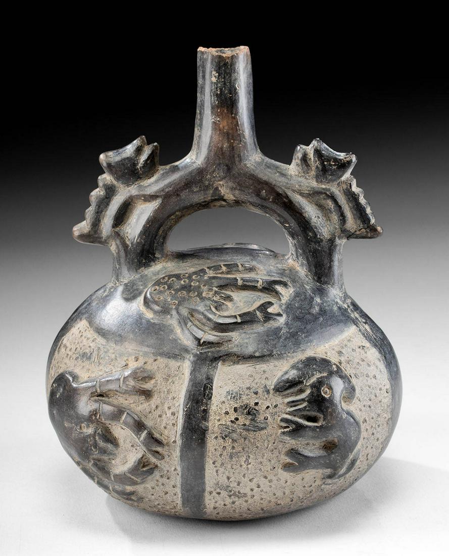 Chimu Pottery Vessel w/ Chameleons & Crabs (1 of 4)