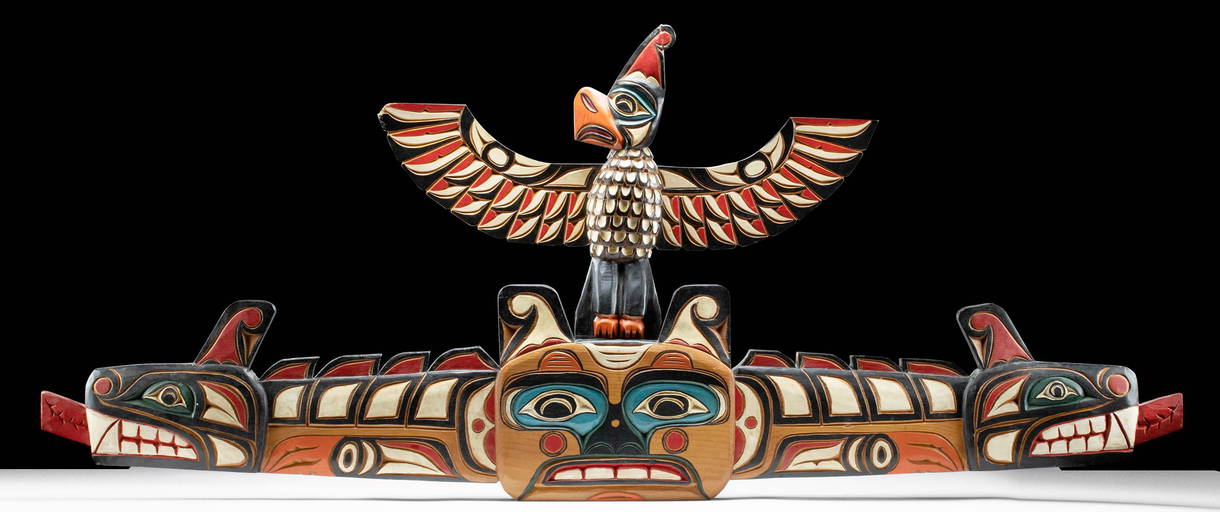 Large 20th C. Kwakiutl Wooden Eagle Totem w/ Sisiutl Jul 21, 2022