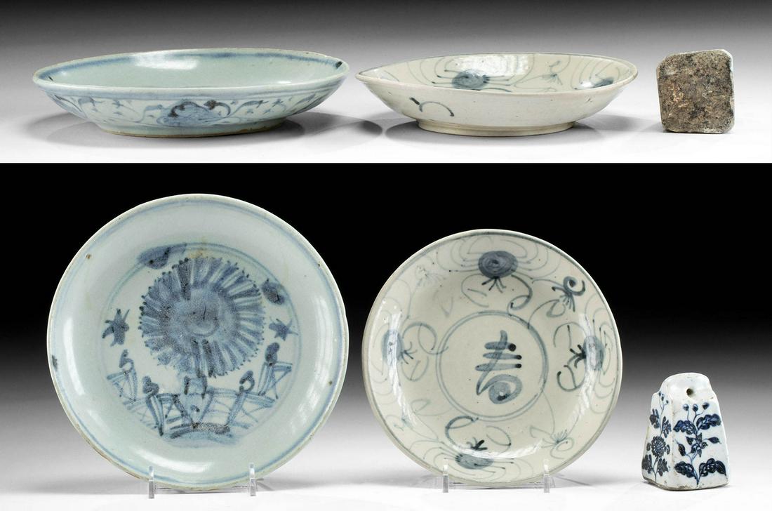 2 Chinese Ming Porcelain Bowls & Document Weight (1 of 4)