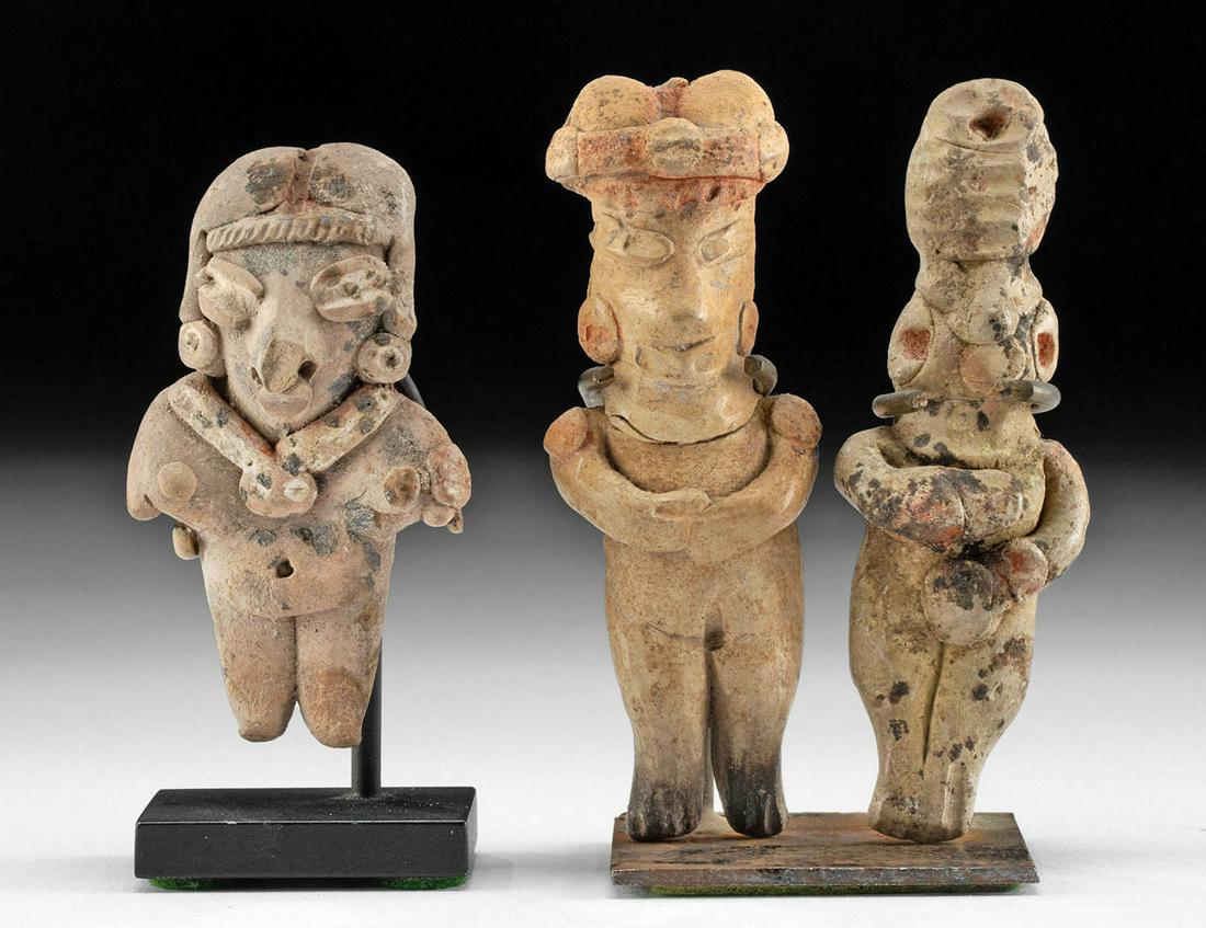 Michoacan Pottery Pretty Lady Figures (3) (1 of 3)