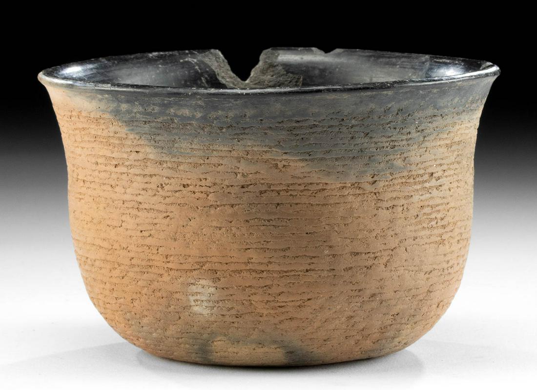Prehistoric Native American Salado Corrugated Bowl (1 of 4)