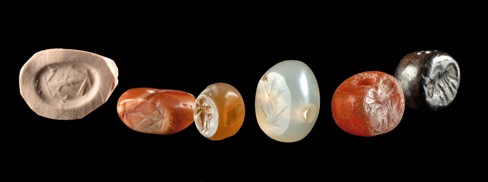 Five Fine Sassanian Stone Stamp Seal Beads (1 of 2)