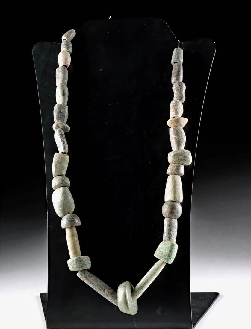 Guerrero Mezcala Greenstone Bead Necklace (1 of 2)