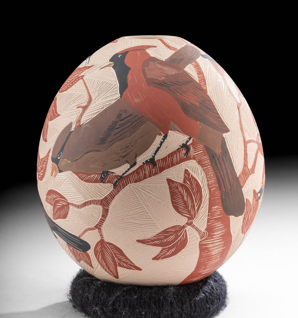 Mata Ortiz Vase w/ Cardinal Birds by Jesus Trevizo (1 of 5)