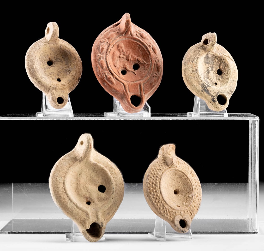 Lot of 5 Roman Pottery Oil Lamps (1 of 5)