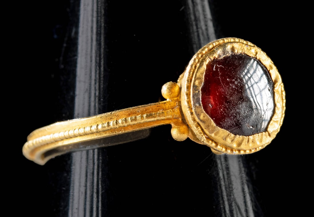 6th C. Byzantine Gold Ring w/ Cabochon Garnet (1 of 2)