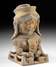 Jamacoaque Figure of a Mother Holding Child