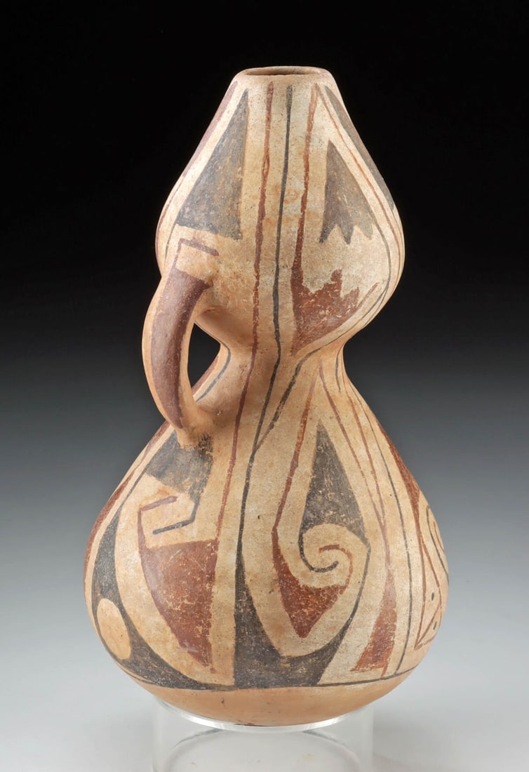 Casas Grandes Pouring Vessel, Gourd-Shaped (1 of 4)